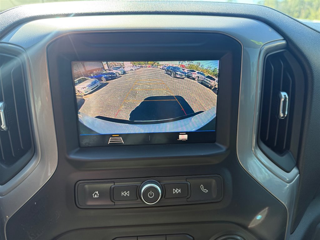 Used 2022 Chevrolet Silverado 2500 Custom w/ Custom Value Package image 18