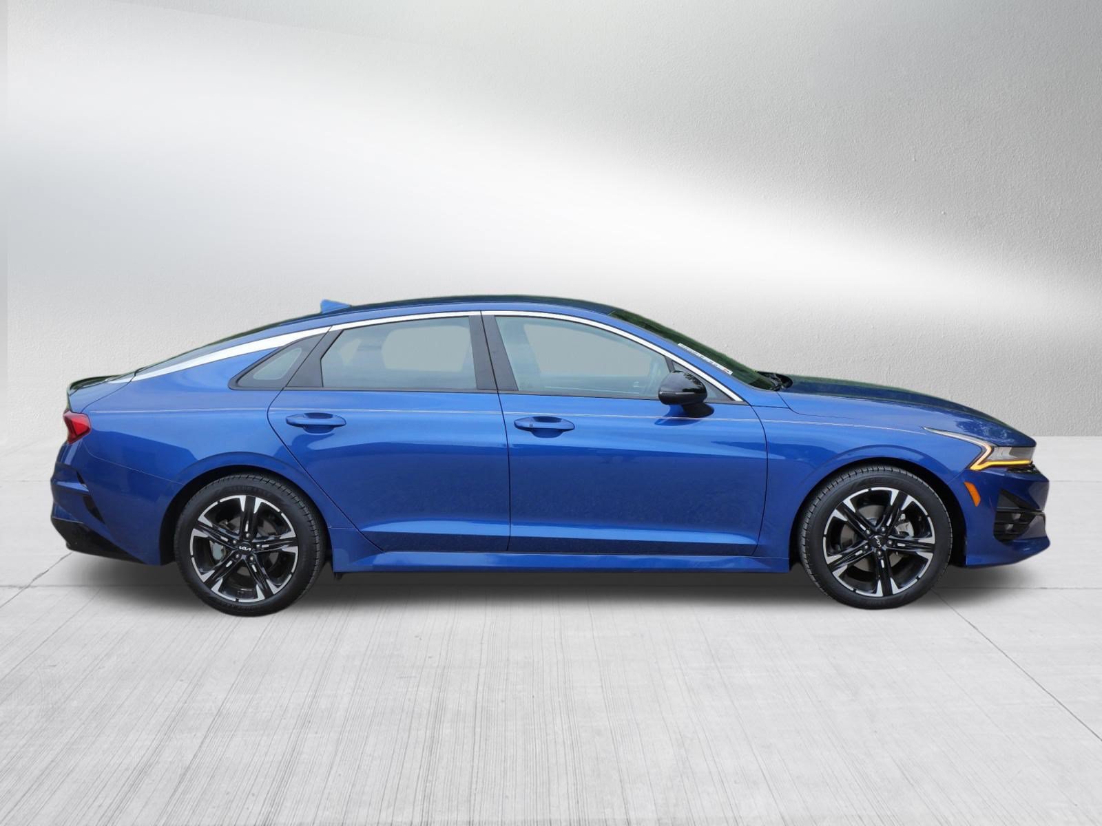 Used 2022 Kia K5 GT-Line AWD/4WD image 8