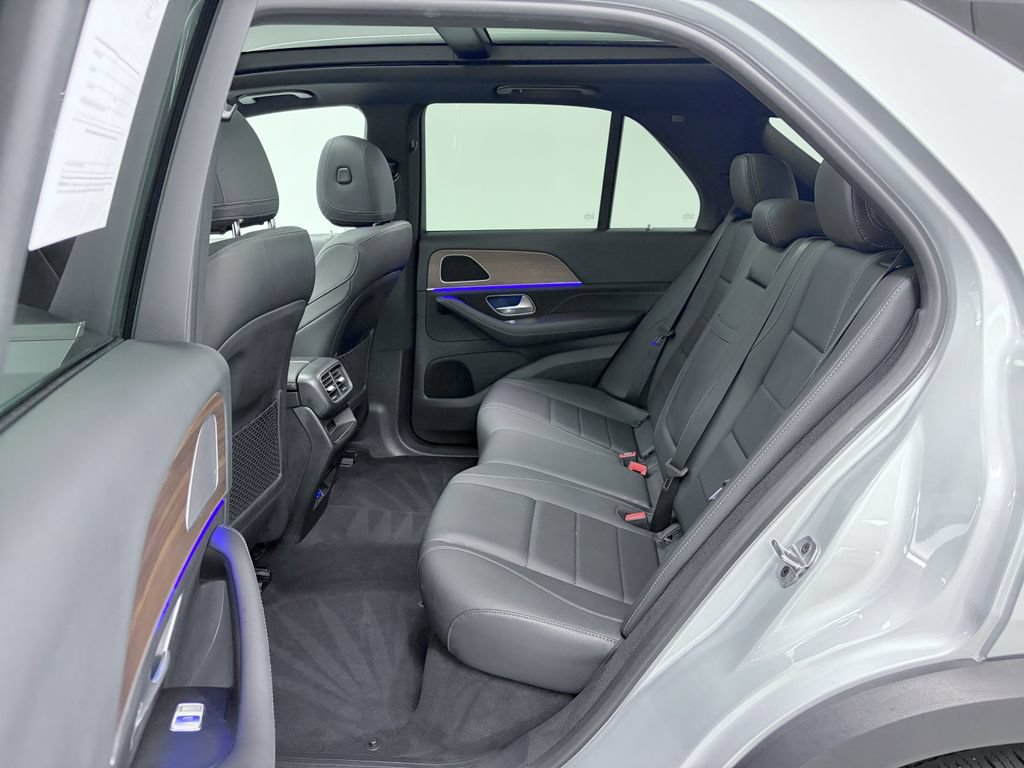 Certified 2025 Mercedes-Benz GLE 350 4MATIC w/ Winter Package image 18