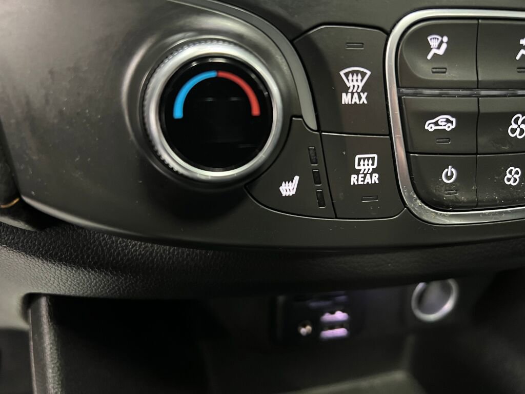 Used 2021 Chevrolet Traverse RS image 14