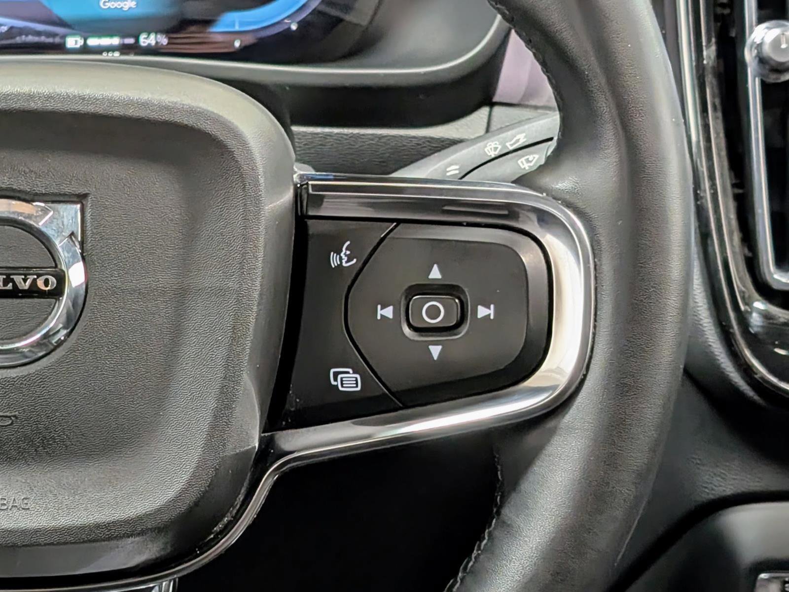 Used 2023 Volvo C40 Recharge Core image 31
