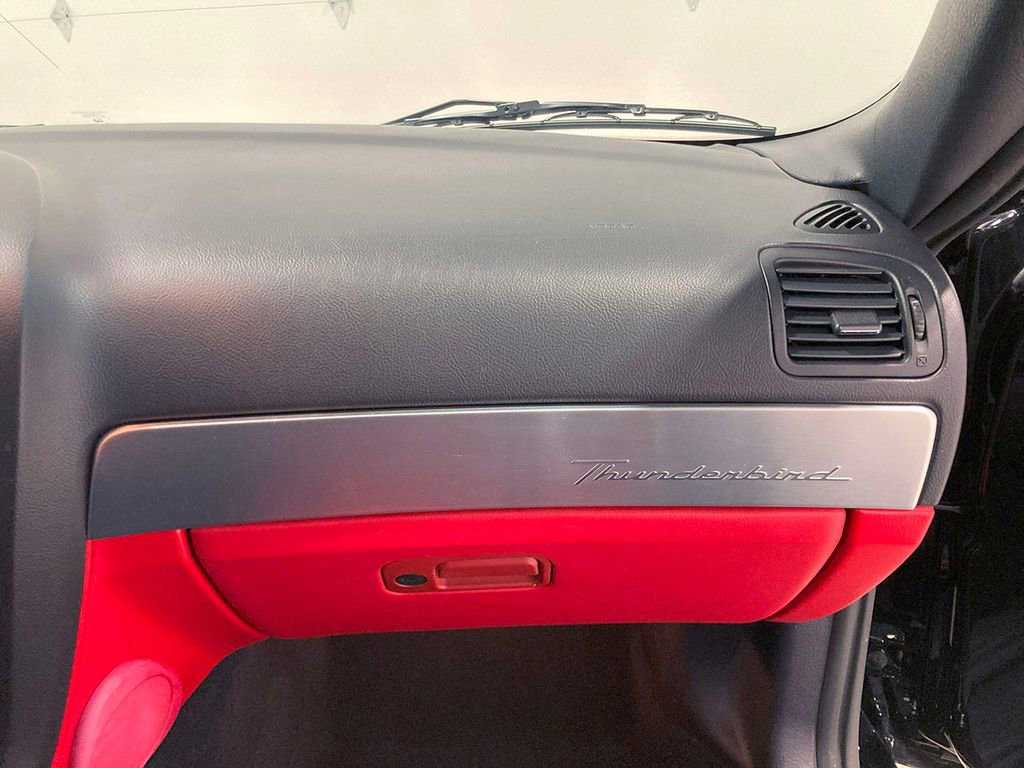 Used 2003 Ford Thunderbird image 72