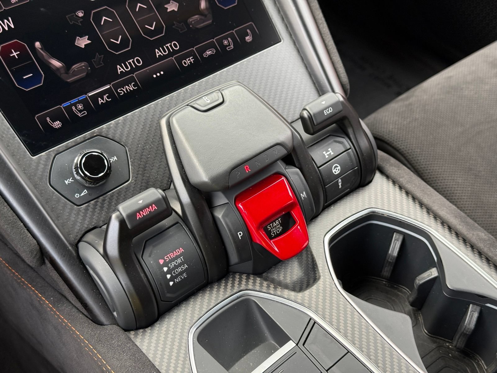 Used 2023 Lamborghini Urus S AWD/4WD image 37