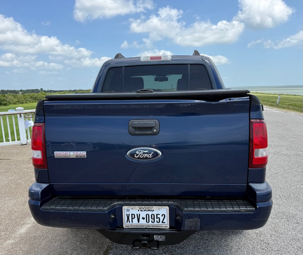 Used 2008 Ford Explorer Sport Trac Limited RWD image 6