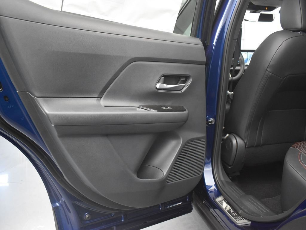 New 2026 Nissan Kicks SR w/ Illumination Package image 16