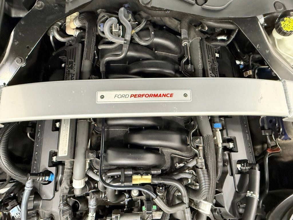 Used 2017 Ford Mustang Shelby GT350 w/ Electronics Package RWD image 34