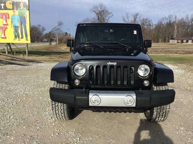 Used 2015 Jeep Wrangler Unlimited Sahara image 9