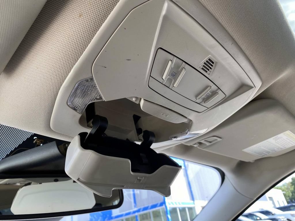 Used 2019 Ford Escape Titanium AWD/4WD image 30