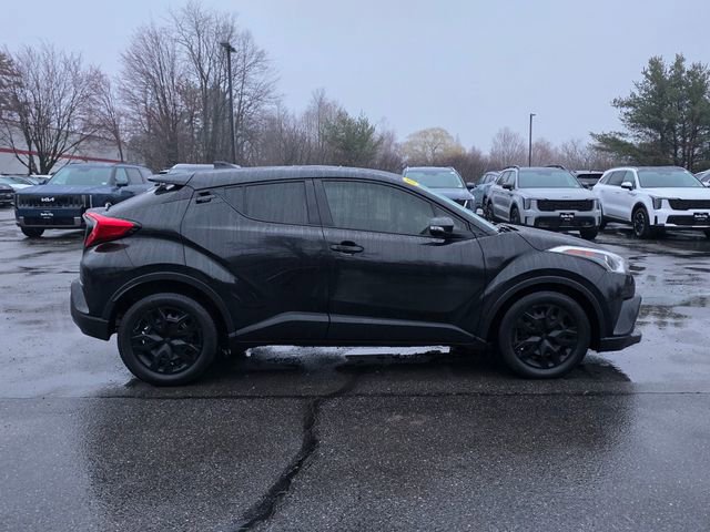 Used 2019 Toyota C-HR LE FWD image 9