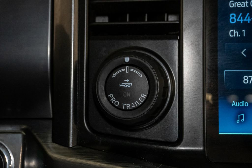 Used 2021 Ford F150 Lariat w/ Equipment Group 502A High AWD/4WD image 16