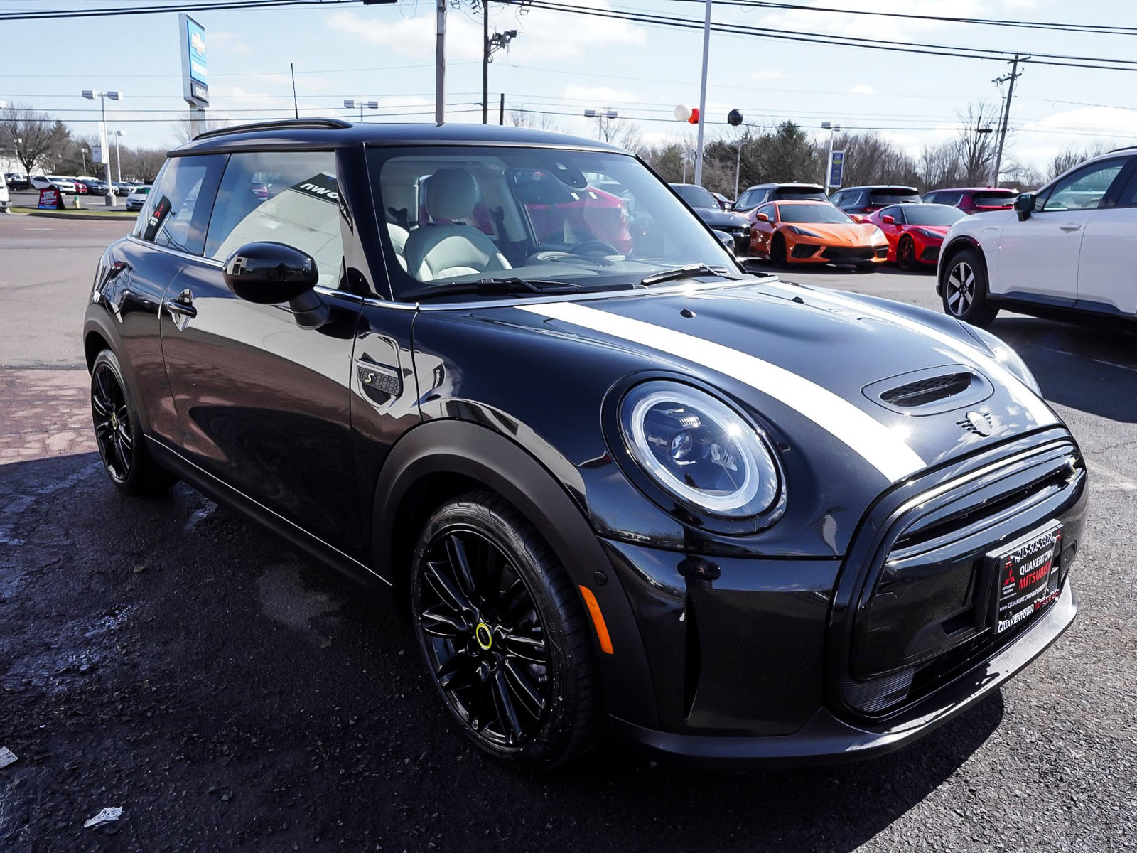Used 2023 MINI Cooper SE image 3