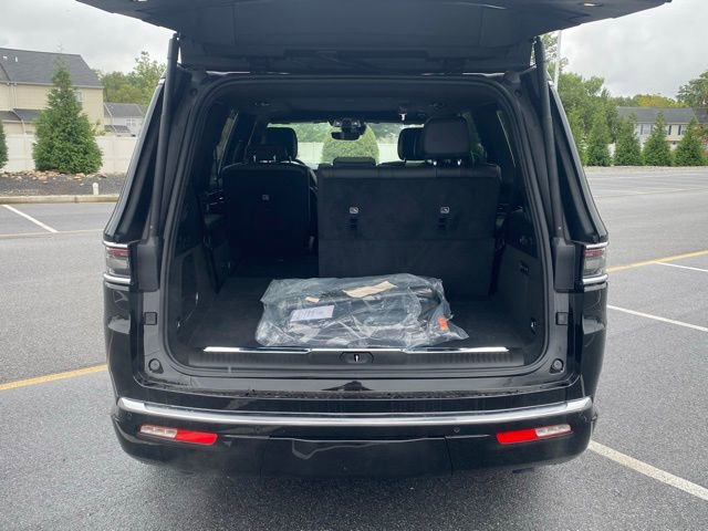 New 2024 Jeep Grand Wagoneer Series I w/ HD Trailer Tow Package AWD/4WD image 7