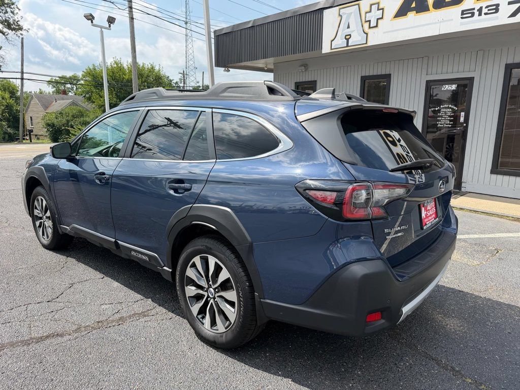 Used 2024 Subaru Outback Limited AWD/4WD image 8