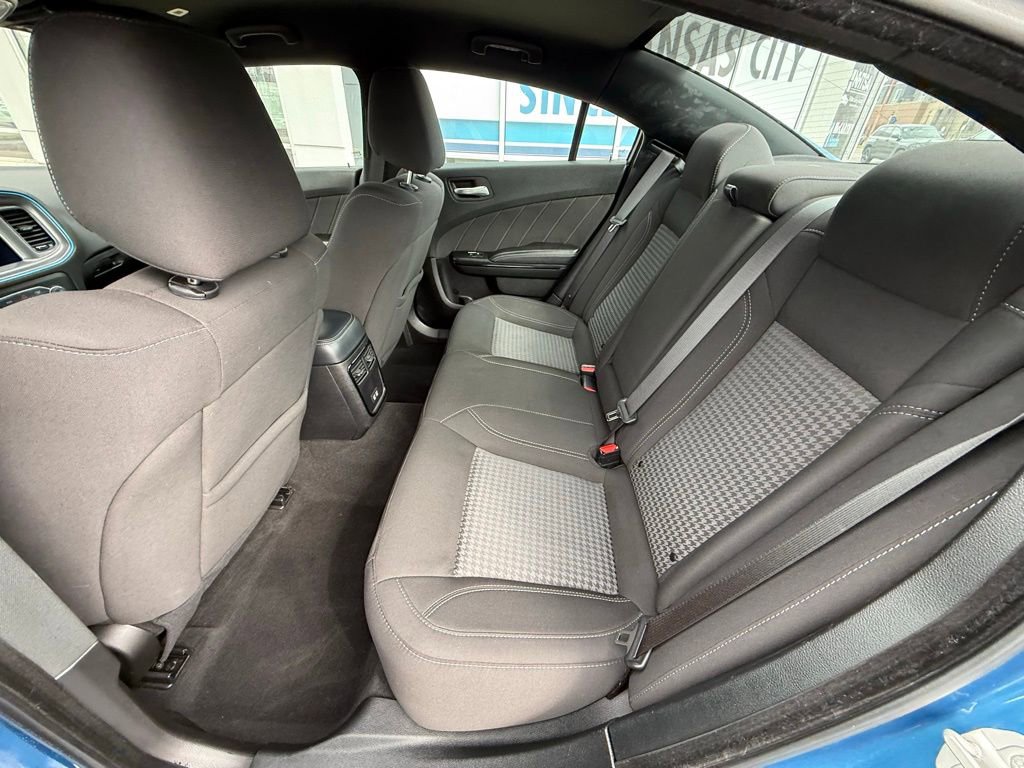 Used 2023 Dodge Charger SXT w/ Blacktop Package image 7