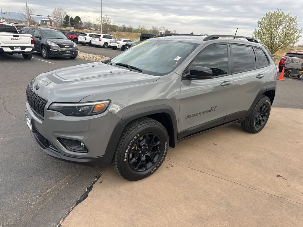 Used 2022 Jeep Cherokee Latitude AWD/4WD image 32
