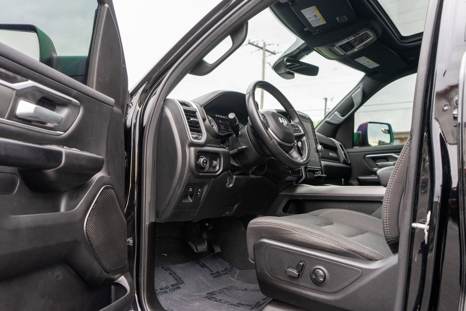Used 2023 RAM 1500 Big Horn AWD/4WD image 13