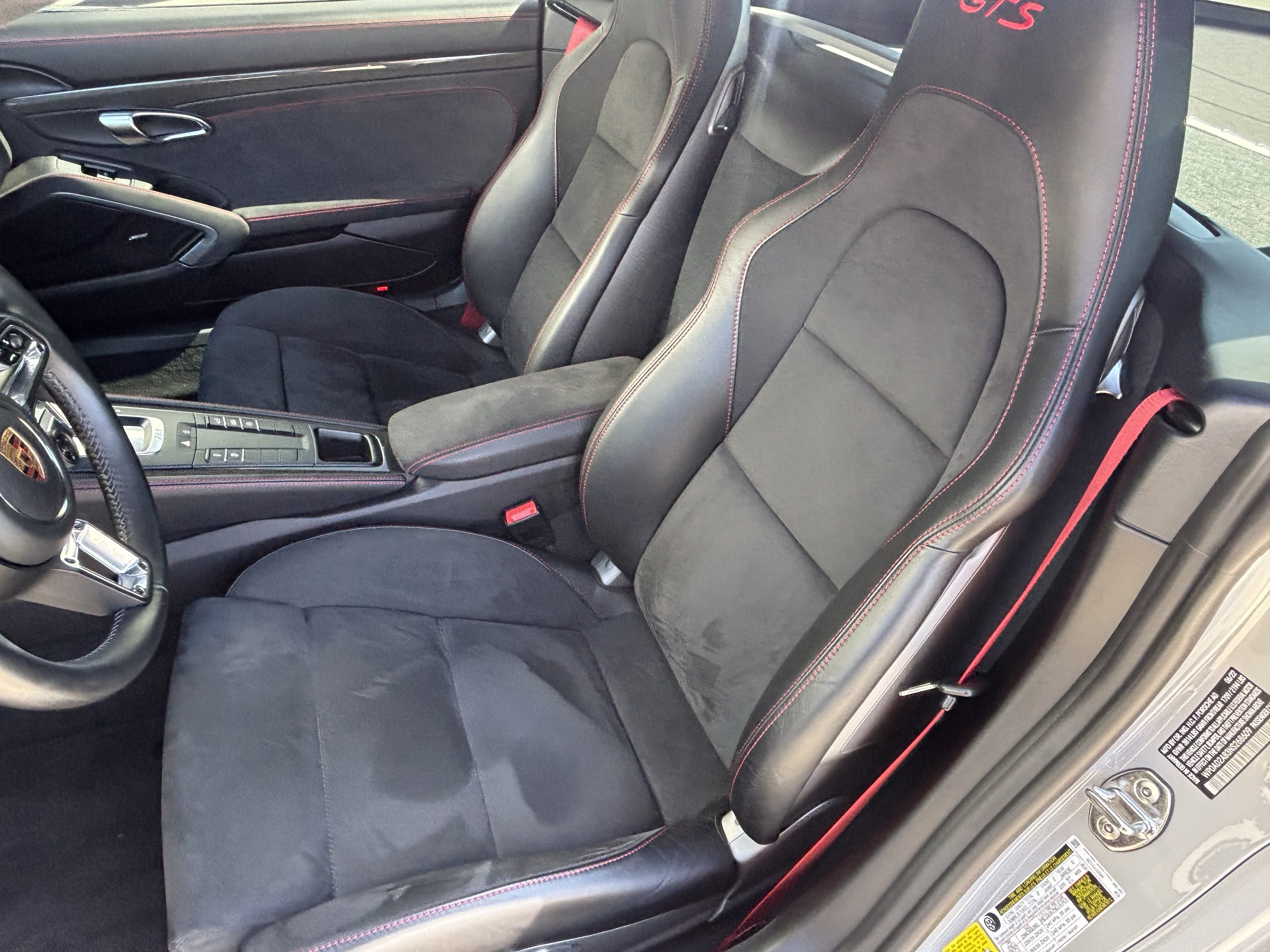 Used 2022 Porsche 718 Cayman GTS RWD image 13