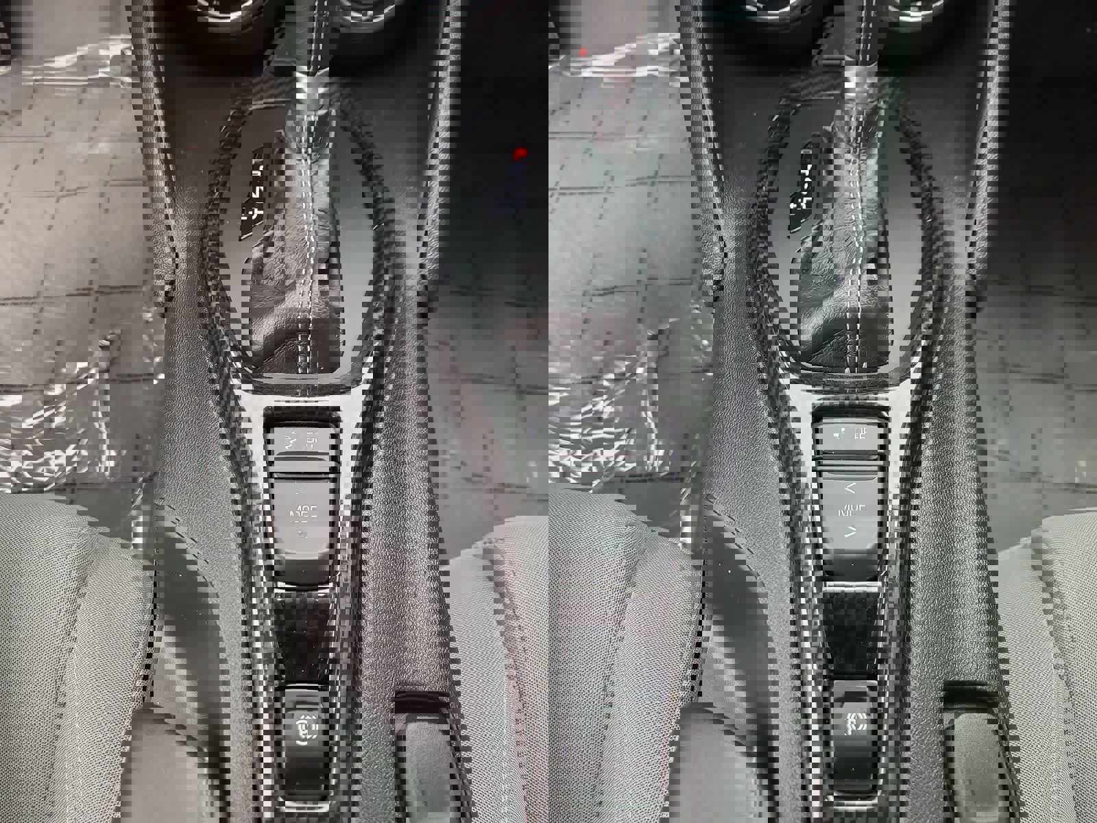 Used 2021 Chevrolet Camaro LT w/ Technology Package image 25