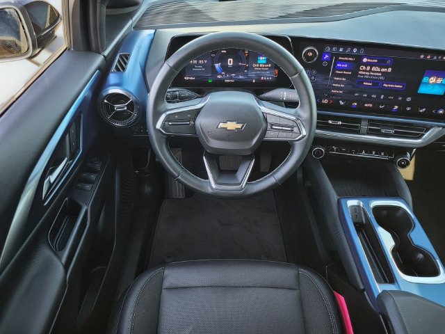 Certified 2024 Chevrolet Equinox EV LT FWD image 12