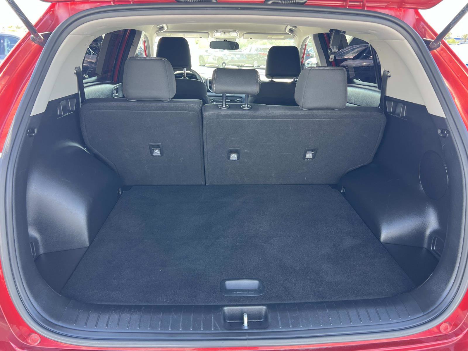 Used 2021 Kia Sportage LX FWD image 23