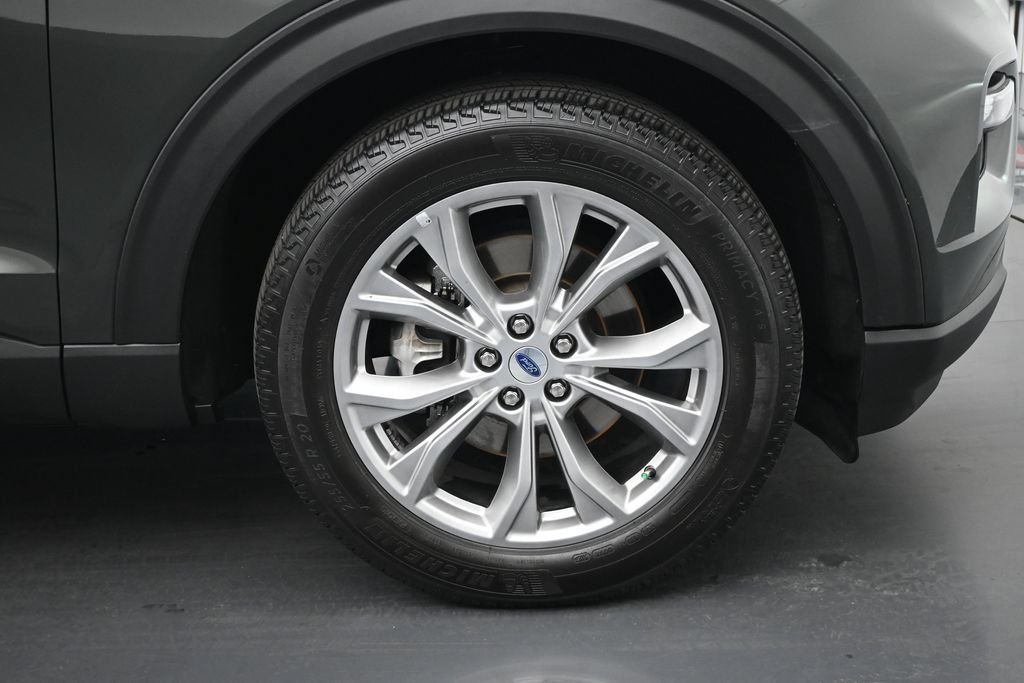 Certified 2023 Ford Explorer XLT w/ Equipment Group 202A AWD/4WD image 27