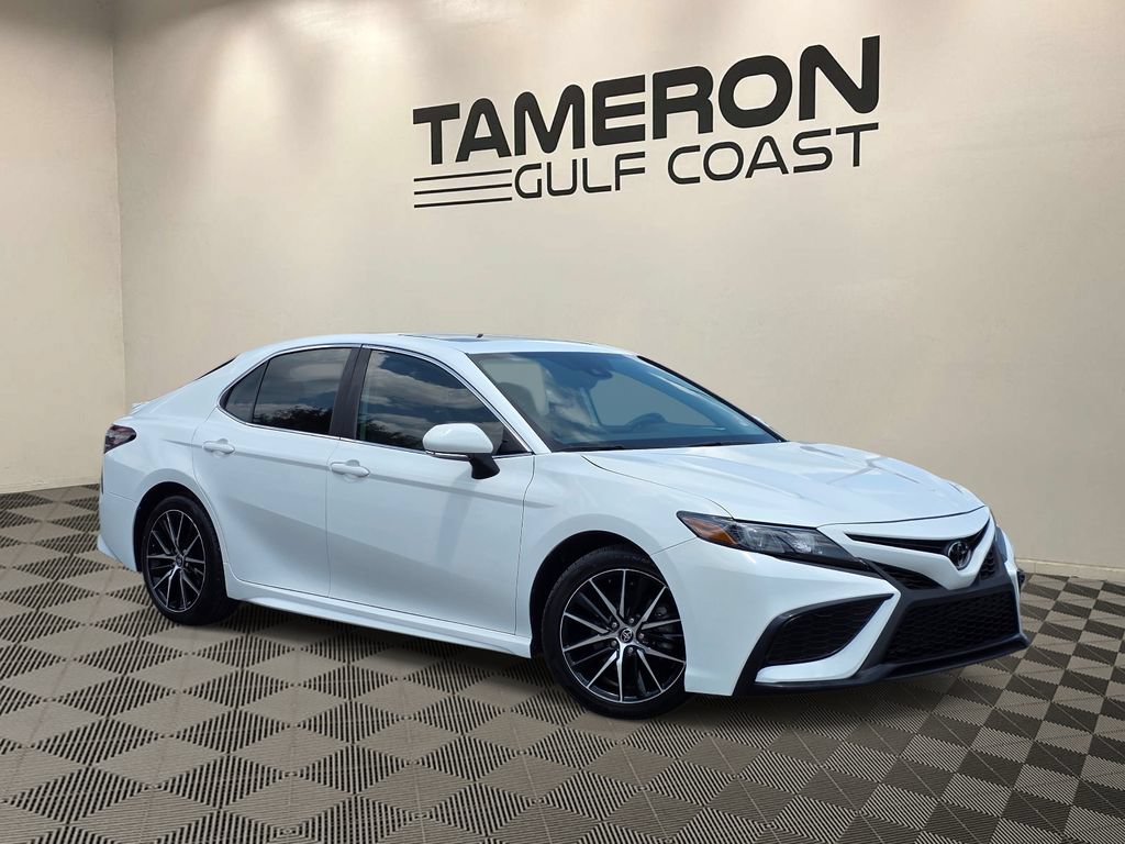 Used 2022 Toyota Camry SE
