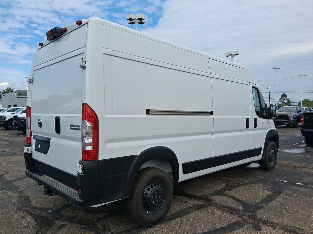 New 2026 RAM ProMaster 2500 w/ Convenience Group FWD image 8