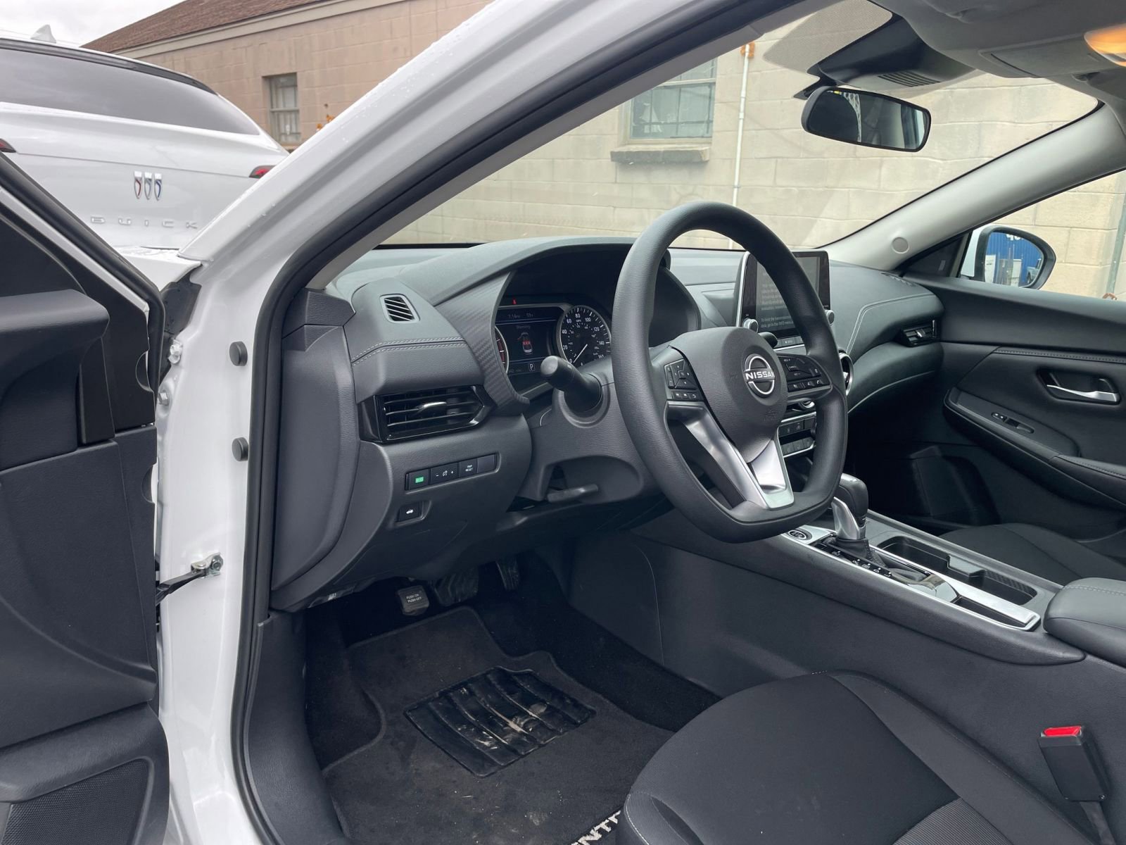 Used 2025 Nissan Sentra SV image 32