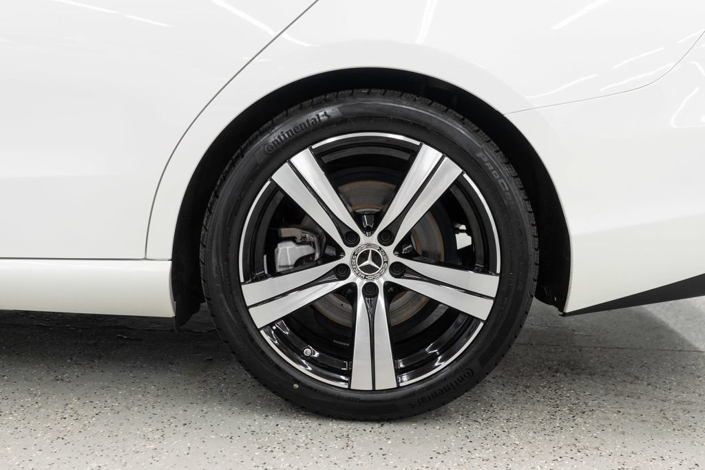 Used 2025 Mercedes-Benz C 300 4MATIC Sedan image 34