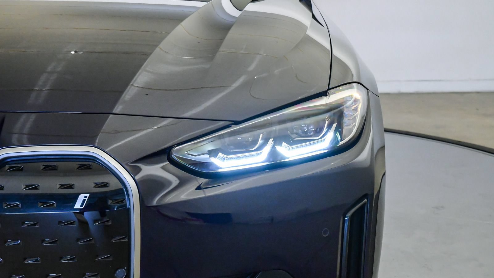 Certified 2023 BMW i4 eDrive35 w/ Premium Package RWD image 8