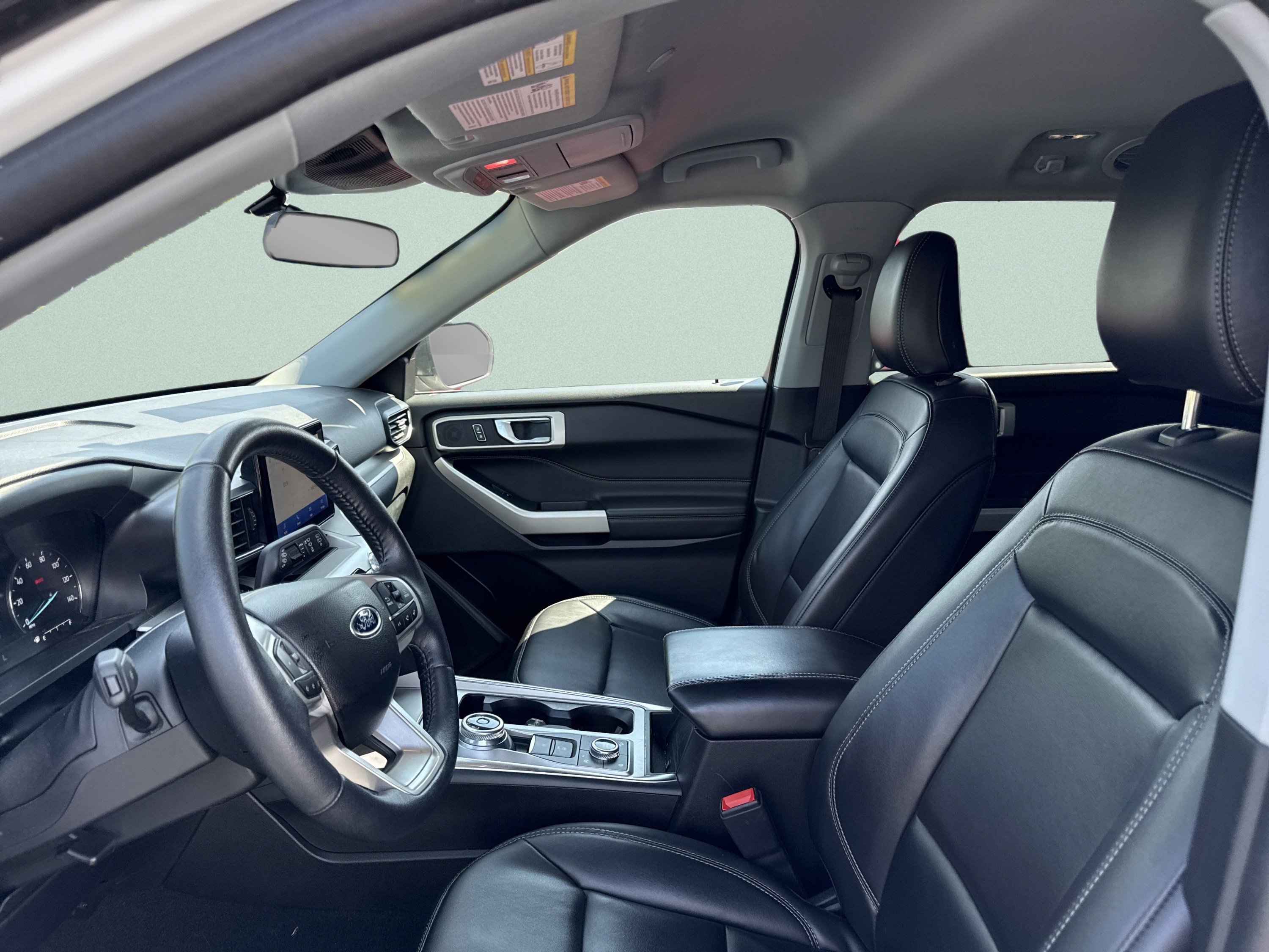 Used 2023 Ford Explorer XLT w/ Equipment Group 202A image 22