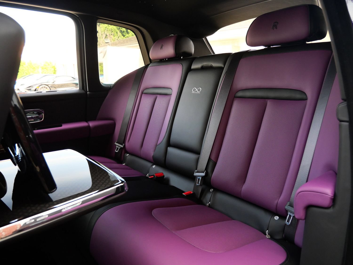 New 2027 Rolls-Royce Cullinan Black Badge AWD/4WD image 8