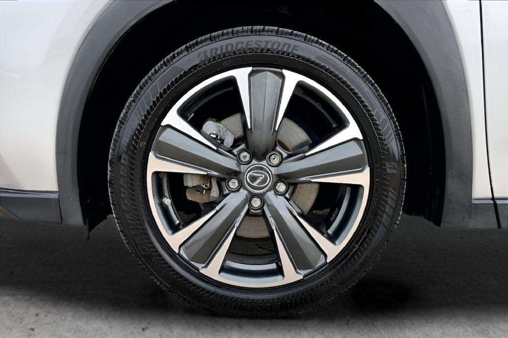 Used 2019 Lexus UX 200 w/ Premium Package FWD image 35