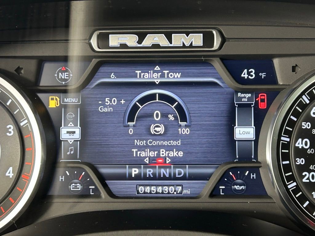 Used 2024 RAM 3500 Laramie w/ Sport Appearance Package image 26