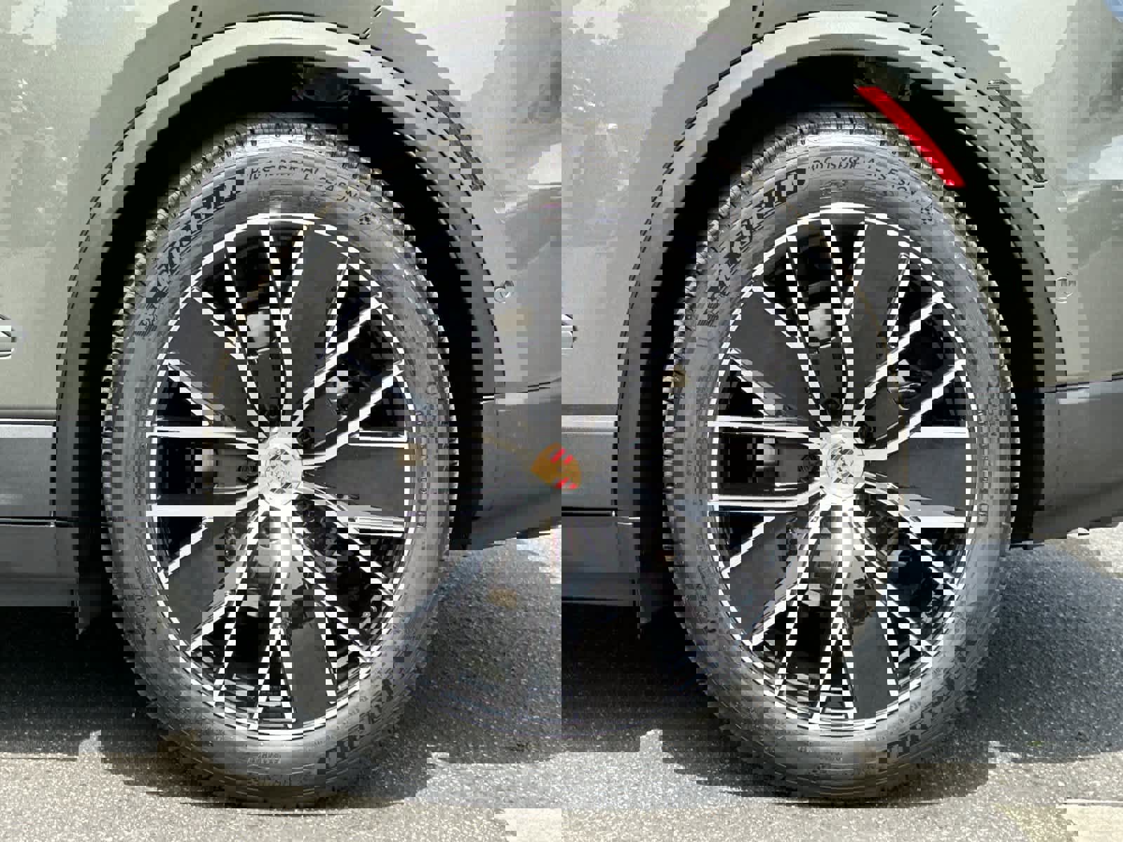 New 2026 Porsche Macan Electric image 32