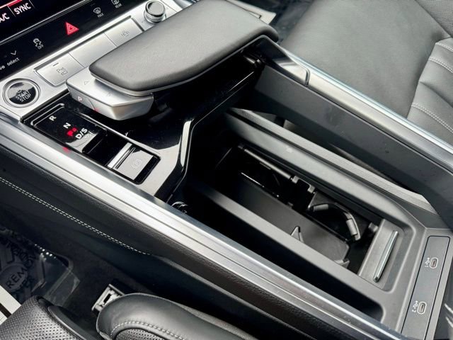 Used 2023 Audi e-tron Chronos w/ Chronos Package image 26