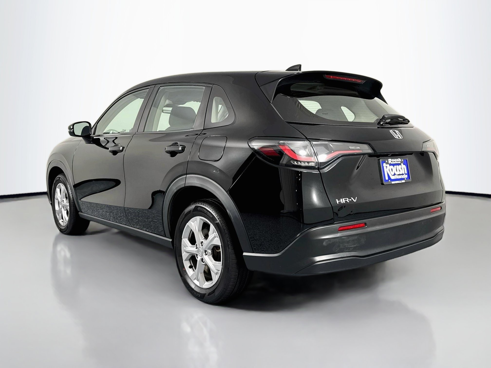 Certified 2023 Honda HR-V LX image 7