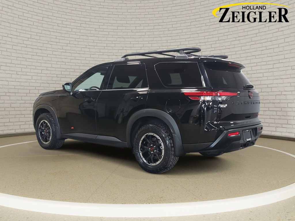 New 2026 Nissan Pathfinder SV image 7