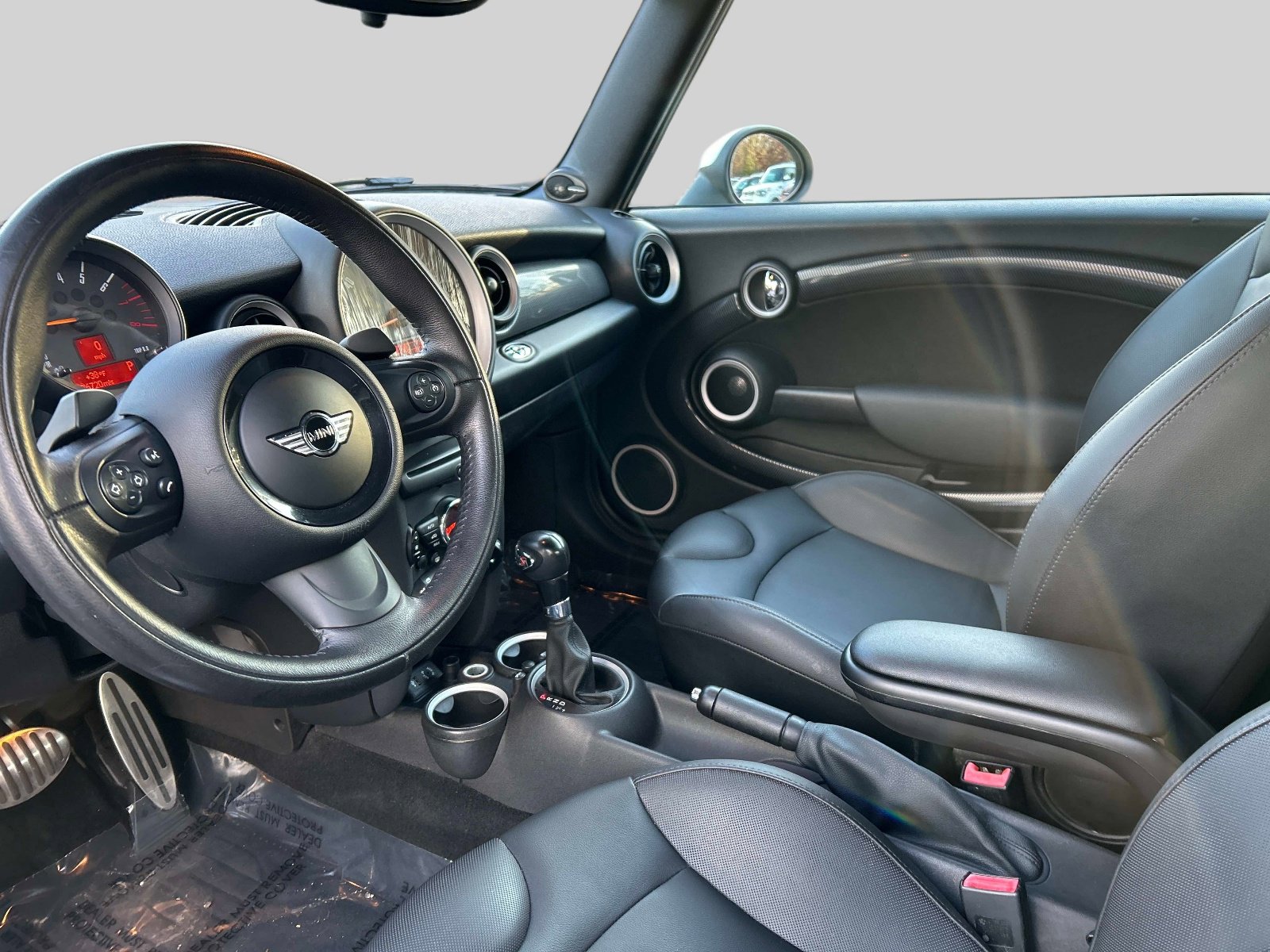 Used 2015 MINI Cooper S image 18