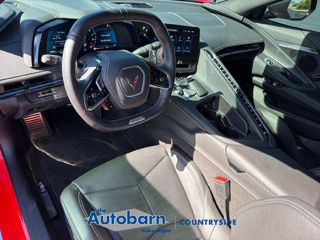 Used 2025 Chevrolet Corvette Z06 RWD image 8