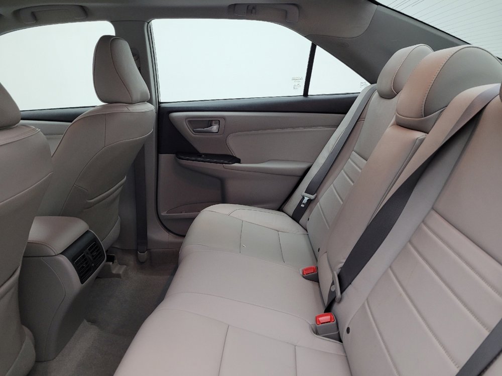 Used 2017 Toyota Camry XLE FWD image 18
