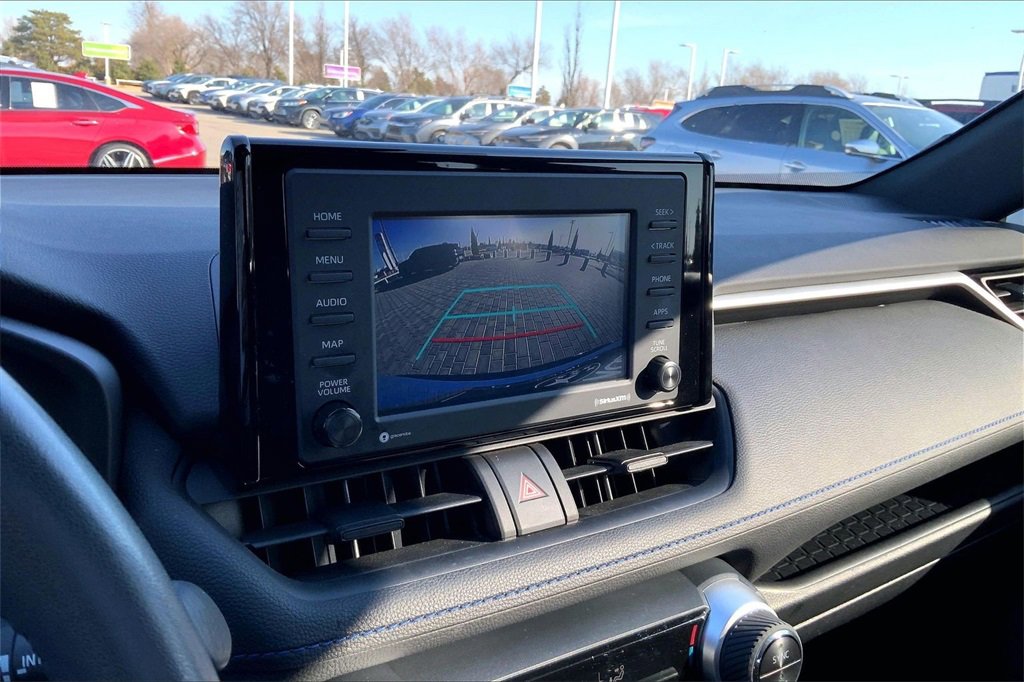 Used 2022 Toyota RAV4 SE image 14