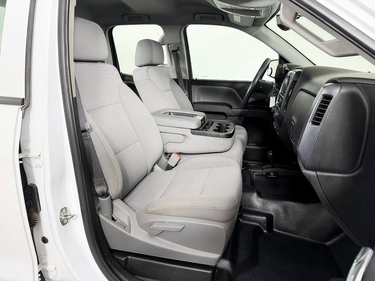 Used 2018 Chevrolet Silverado 1500 W/T AWD/4WD image 35