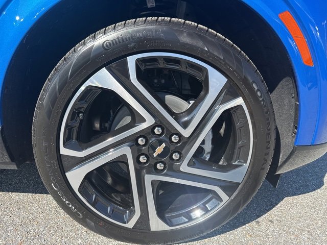 New 2025 Chevrolet Equinox EV LT w/ Convenience Package II image 9