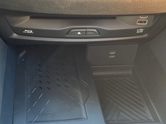 New 2026 Chrysler Pacifica Pinnacle image 26