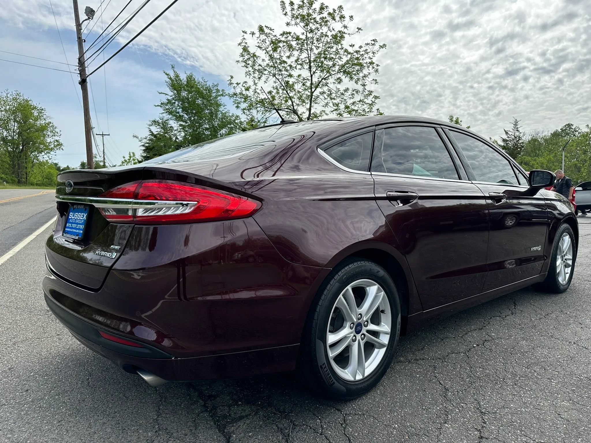 Used 2018 Ford Fusion SE FWD image 6