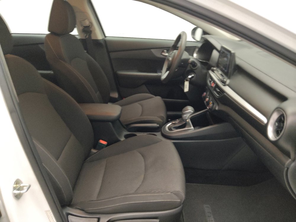 Used 2020 Kia Forte LXS image 21