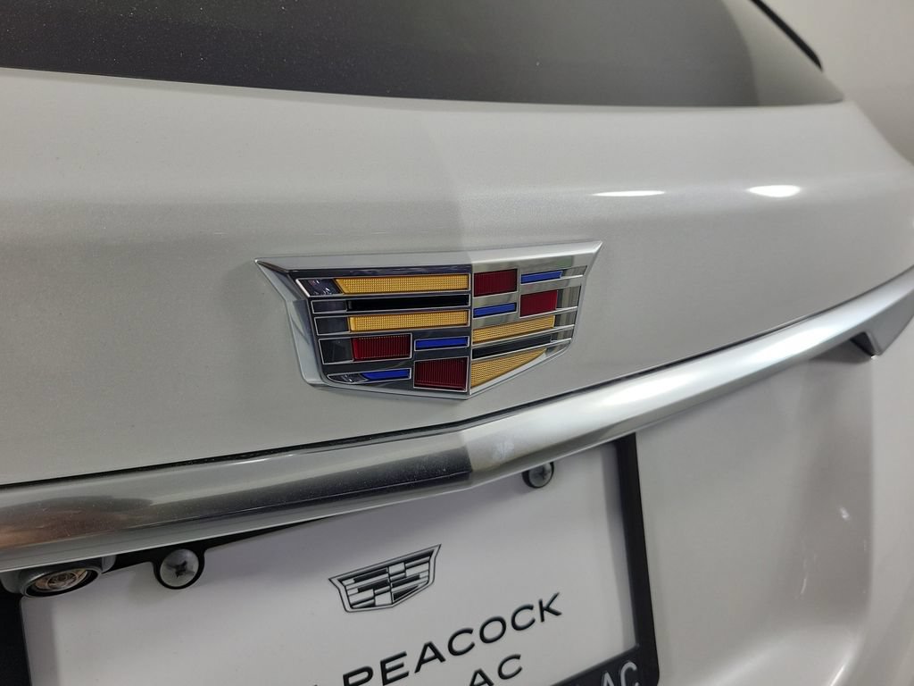 Certified 2022 Cadillac XT5 Premium Luxury FWD image 7