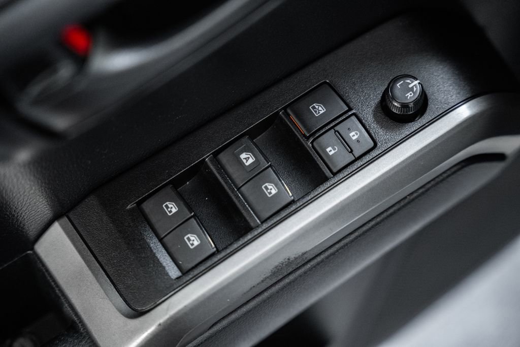 Used 2020 Toyota Tacoma SR5 image 37