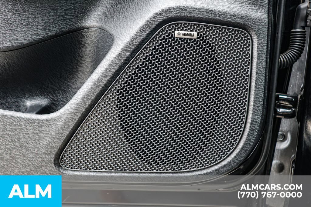 Used 2025 Mitsubishi Outlander SE image 56